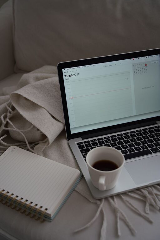 Tips for Creating a Relaxing Home Workspace to Boost Productivity and Comfort